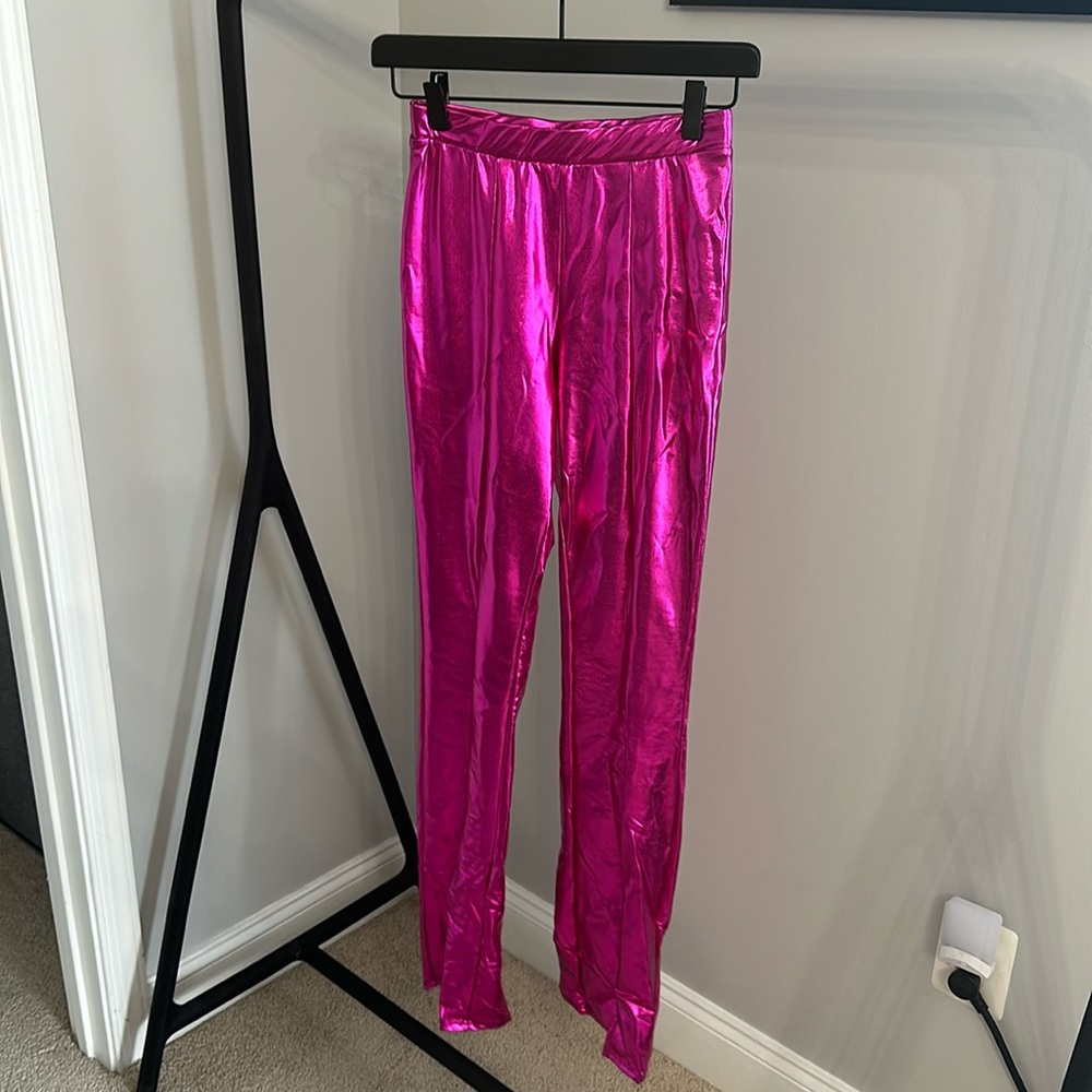 Fashion Nova Your Wildest Dreams Metallic Flare Pant Fuchsia Size Small NWT